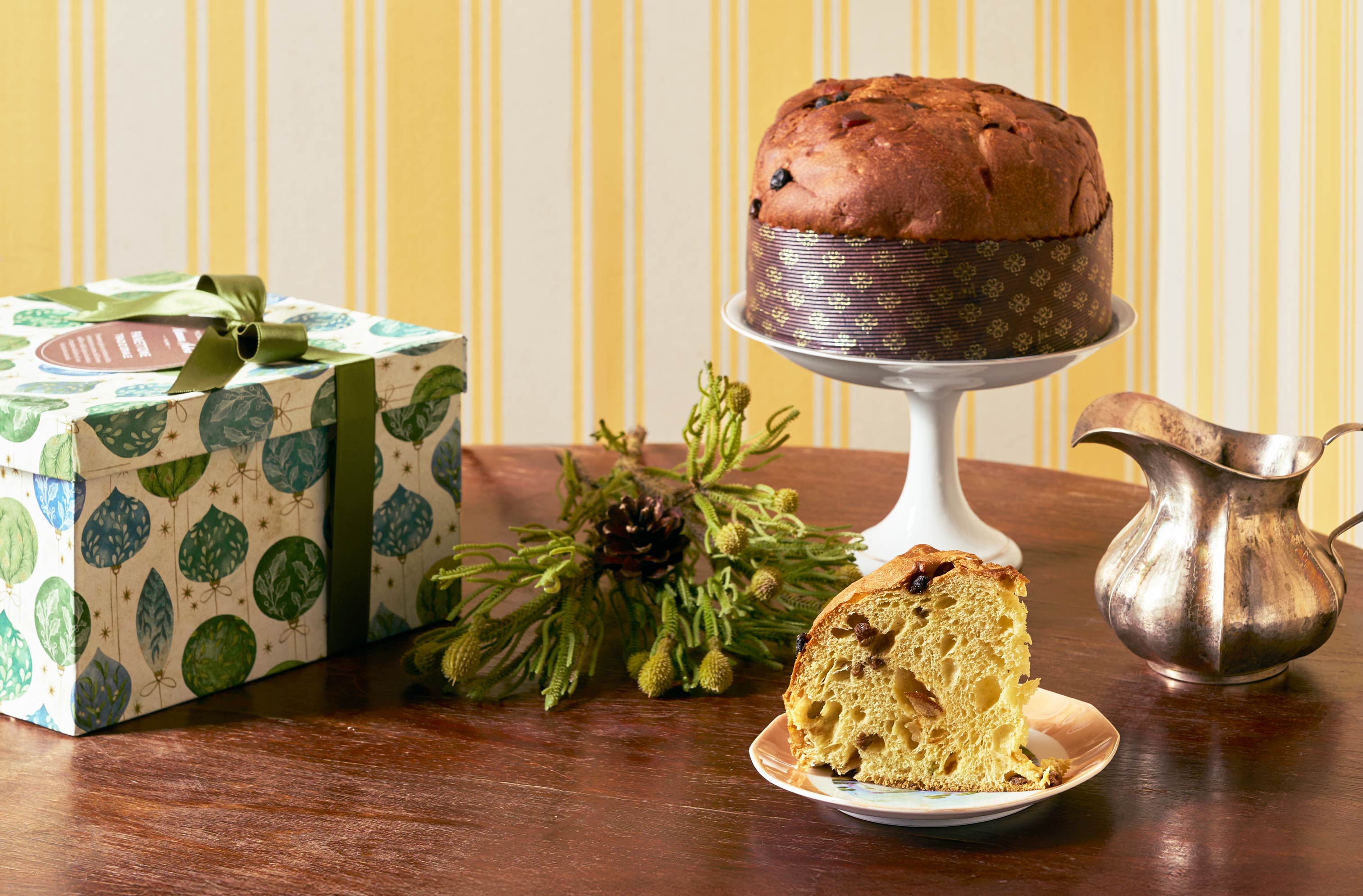 Panettone tradizionale in scatola regalo