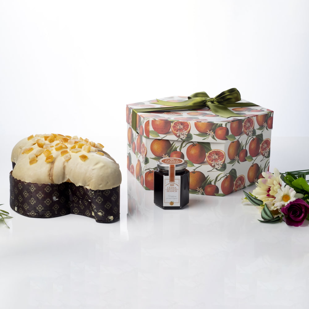 Colomba all’arancia con crema spalmabile e cioccolato fondente